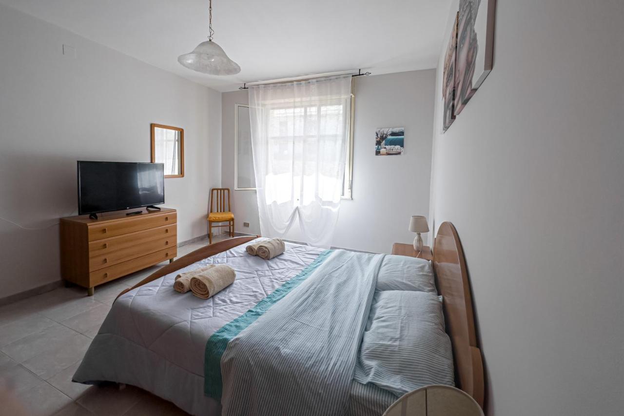 Seashore House - Appartamento A 100 Mt Dal Mare Villafranca Tirrena Extérieur photo